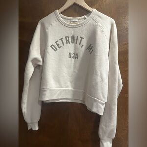 Women's Cream Sweatshirt